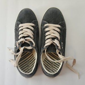 Taos Womens Star 10 Shoes Sneakers Low Top Gray Charcoal Lace Up.